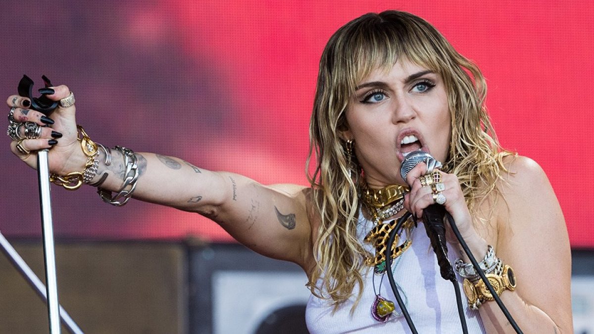 Miley Cyrus Teases New Music